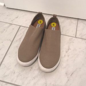 Like new size 9 Steve Madden shoes